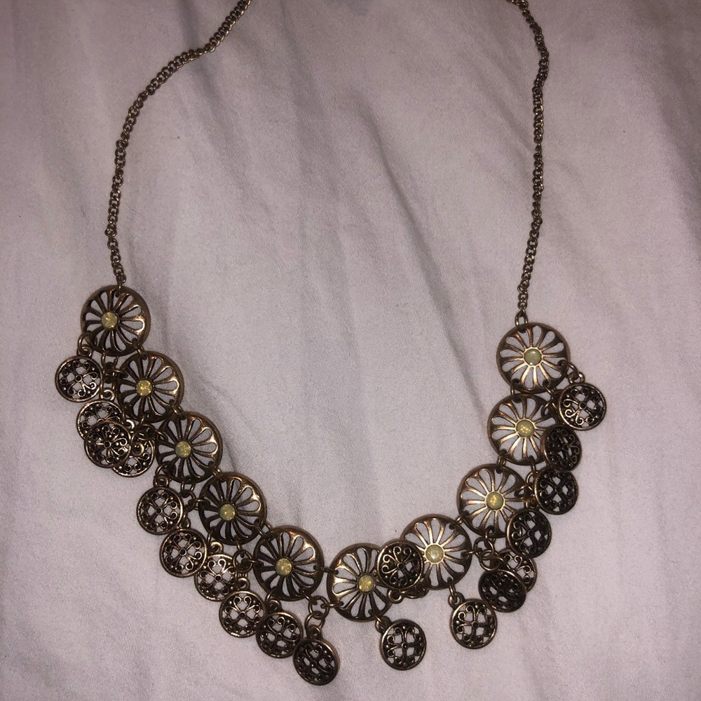 Statement necklace